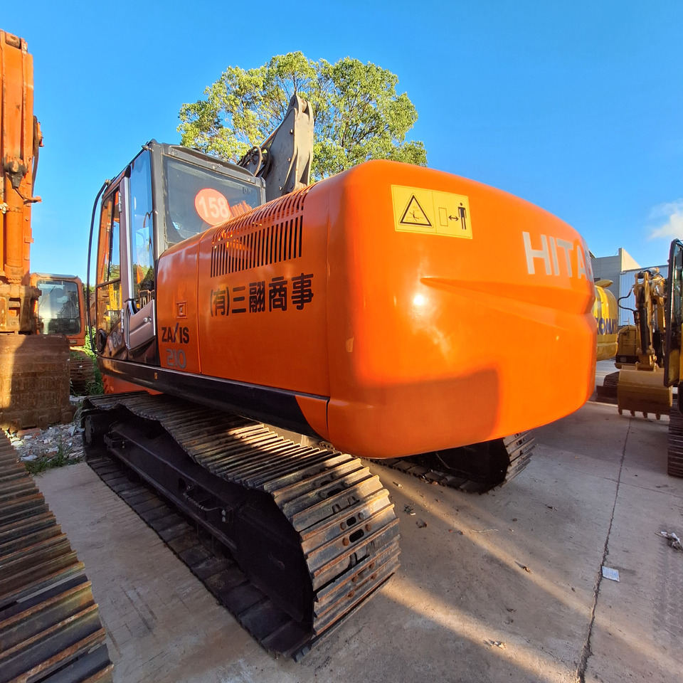 Second hand Hitachi ZX210 excavator - Excavadora: foto 1 Second hand Hitachi ZX210 excavator - Excavadora: foto 1