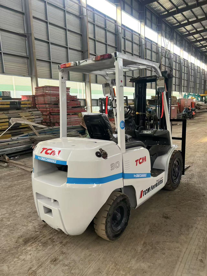 TCM FD30 Forklift - Carretilla elevadora diésel: foto 5 TCM FD30 Forklift - Carretilla elevadora diésel: foto 5