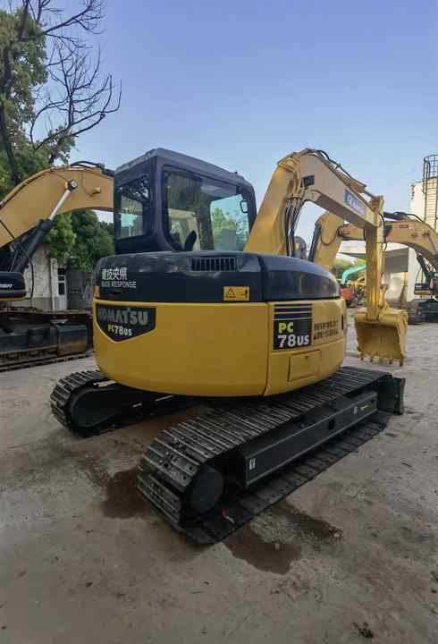 Used Small Crawler Excavator PC78US Japan Brand komatsu model pc78us For Sale - Excavadora: foto 5 Used Small Crawler Excavator PC78US Japan Brand komatsu model pc78us For Sale - Excavadora: foto 5