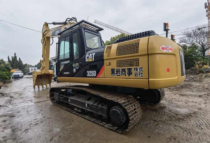 Used crawler excavator CAT 325D 25 ton excavator high quality CAT 325B 325DL 320D excavator digging equipment - Excavadora de cadenas: foto 4 Used crawler excavator CAT 325D 25 ton excavator high quality CAT 325B 325DL 320D excavator digging equipment - Excavadora de cadenas: foto 4