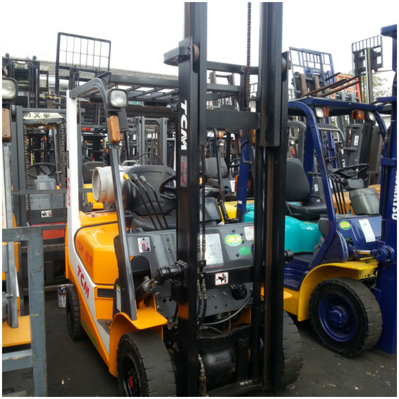 Warehouse handling using TCM30 forklift 3 tons TCM FD30 used forklift FD30 used forklifts sale shanghai china - Carretilla elevadora diésel: foto 1 Warehouse handling using TCM30 forklift 3 tons TCM FD30 used forklift FD30 used forklifts sale shanghai china - Carretilla elevadora diésel: foto 1