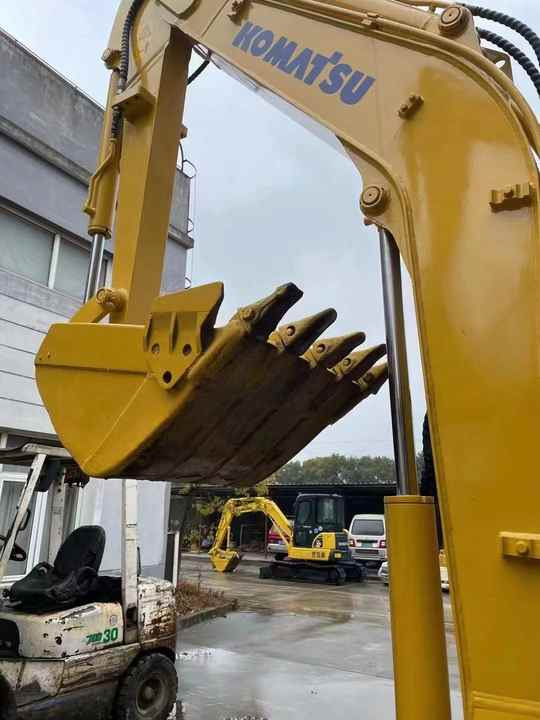 Fast delivery and high performance Used Komatsu PC35MR-3 Made In Japan on Hot Sale in china - Excavadora de cadenas: foto 4 Fast delivery and high performance Used Komatsu PC35MR-3 Made In Japan on Hot Sale in china - Excavadora de cadenas: foto 4