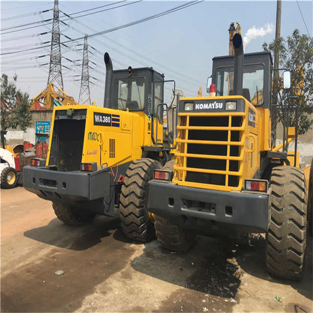 Second hand wheel loader Komatsu used Wheel loader WA320-3 WA320-1 WA380-3 cheap for sale - Cargadora de ruedas: foto 1 Second hand wheel loader Komatsu used Wheel loader WA320-3 WA320-1 WA380-3 cheap for sale - Cargadora de ruedas: foto 1