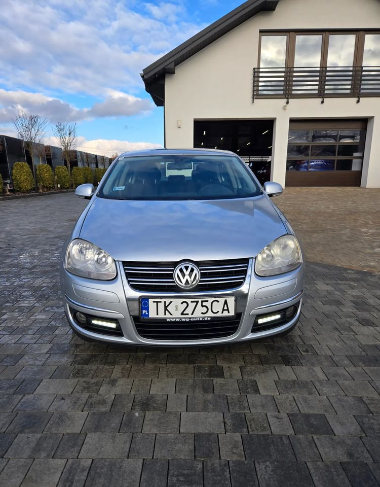 Volkswagen Jetta 2.0 TDI Sportline - Berlina: foto 1 Volkswagen Jetta 2.0 TDI Sportline - Berlina: foto 1