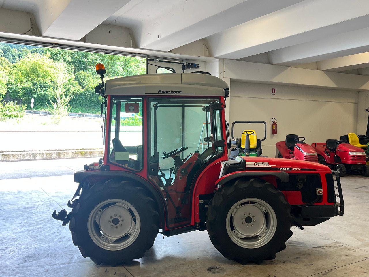 ANTONIO CARRARO SRX 9400 - Tractor: foto 3 ANTONIO CARRARO SRX 9400 - Tractor: foto 3