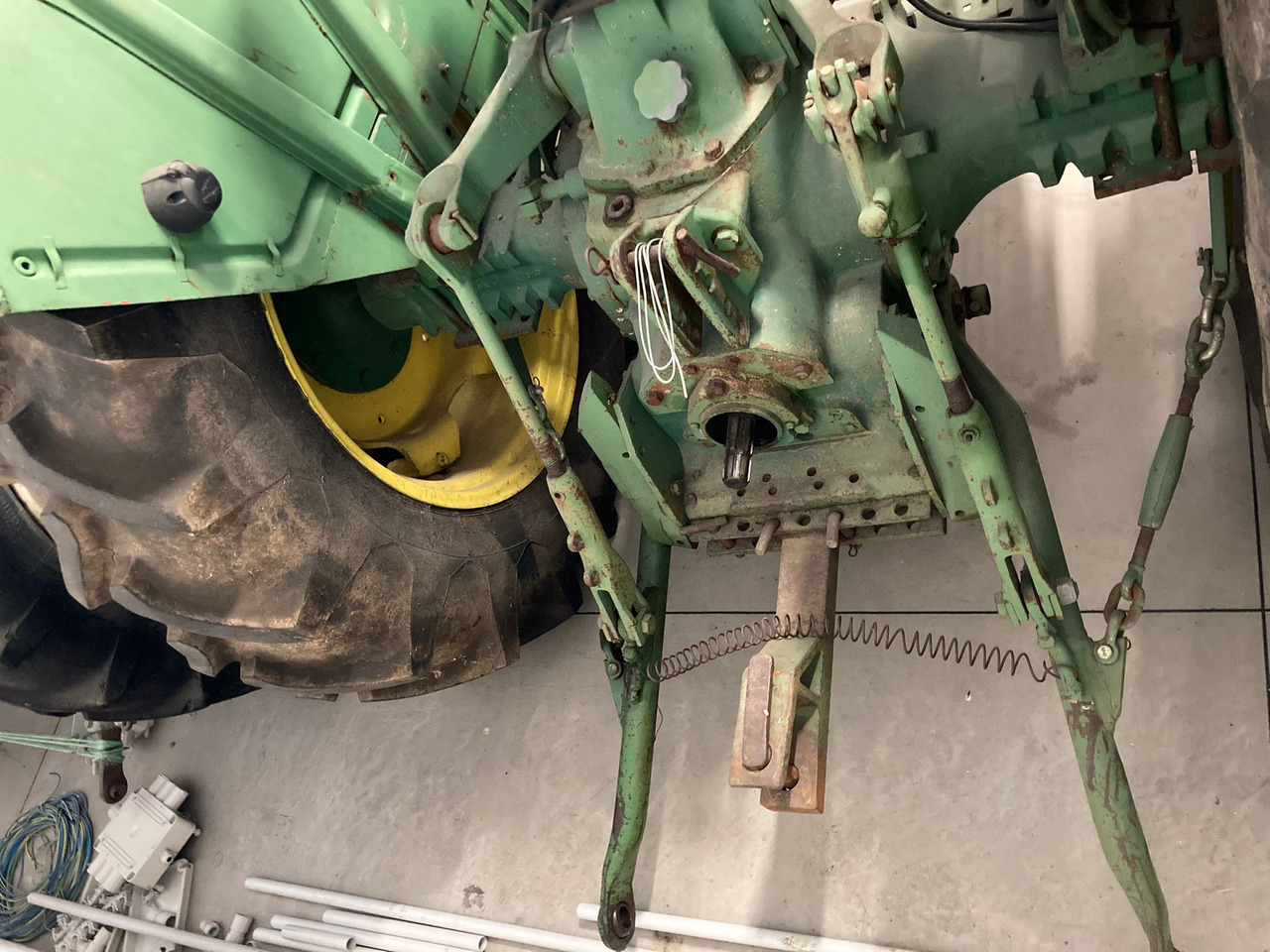 JOHN DEERE 1020 - Tractor: foto 4 JOHN DEERE 1020 - Tractor: foto 4