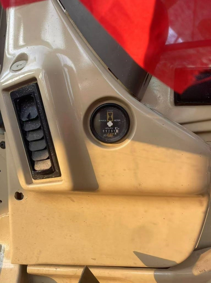 CAT 320 B - Excavadora de cadenas: foto 3 CAT 320 B - Excavadora de cadenas: foto 3