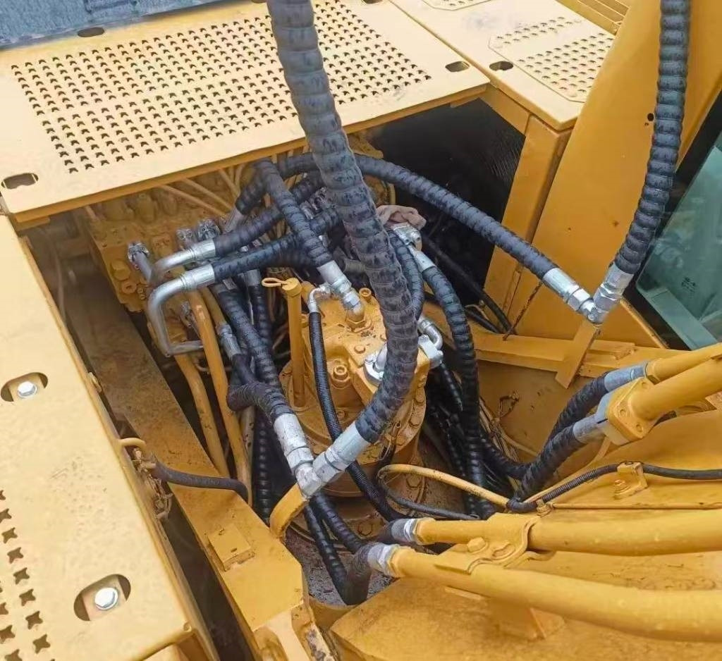 CAT 325 C  - Excavadora de cadenas: foto 5 CAT 325 C  - Excavadora de cadenas: foto 5