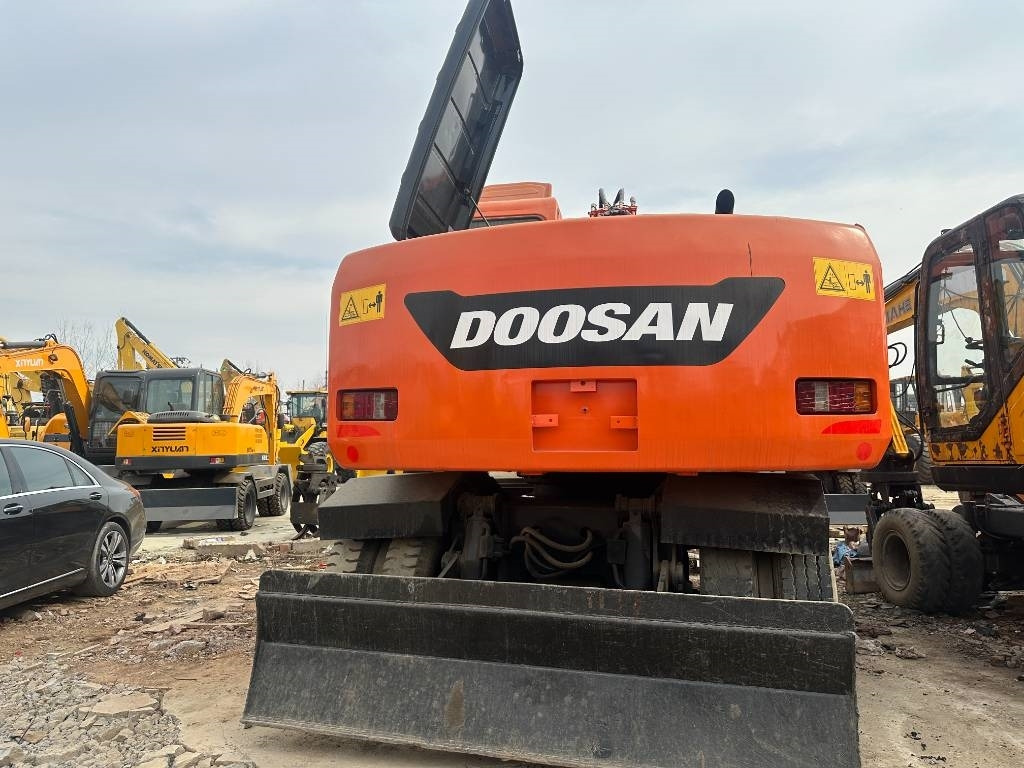 Doosan DH 150 W-7  - Excavadora de ruedas: foto 4 Doosan DH 150 W-7  - Excavadora de ruedas: foto 4