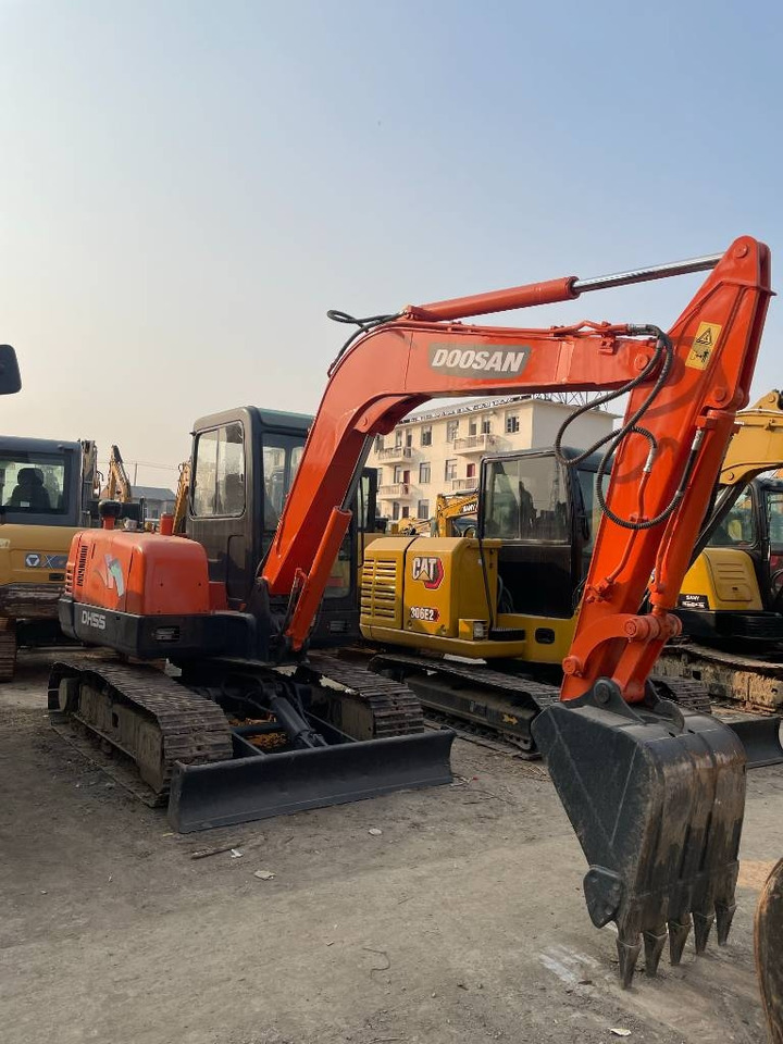 Doosan DH 55 - Miniexcavadora: foto 1 Doosan DH 55 - Miniexcavadora: foto 1