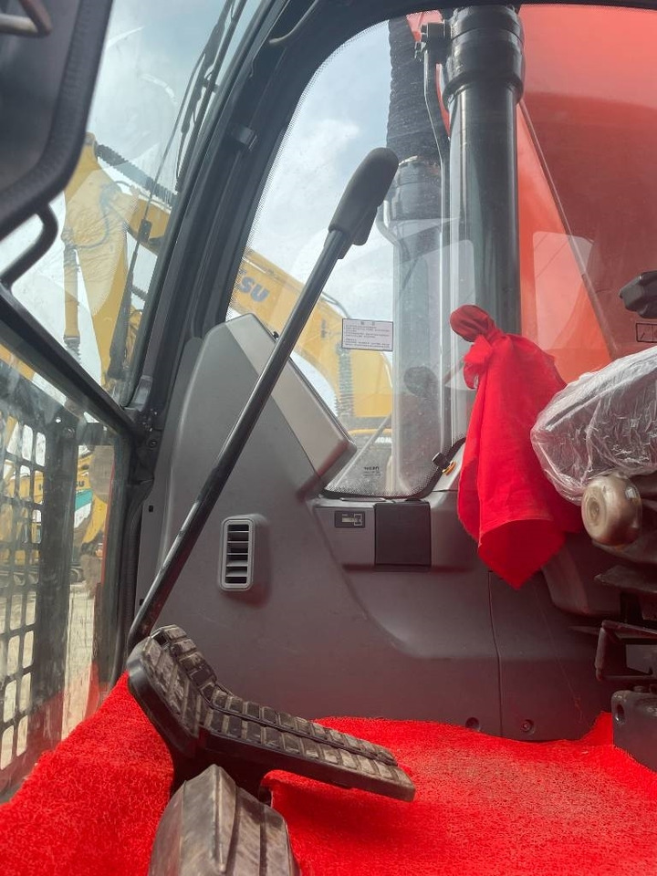 Doosan DX 225 - Excavadora de cadenas: foto 4 Doosan DX 225 - Excavadora de cadenas: foto 4