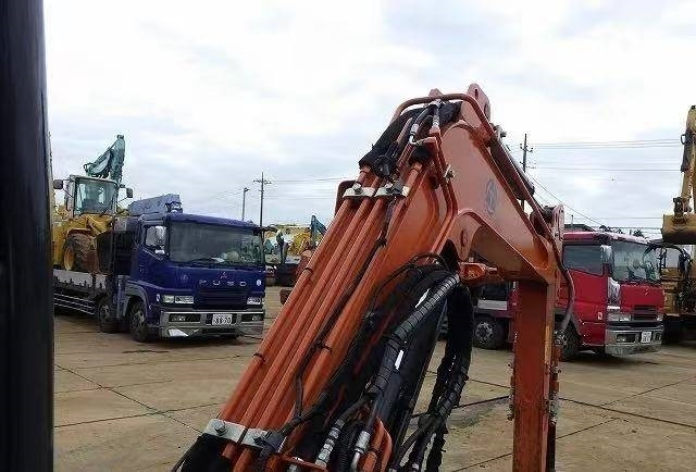Hitachi 30 - Excavadora de cadenas: foto 4 Hitachi 30 - Excavadora de cadenas: foto 4