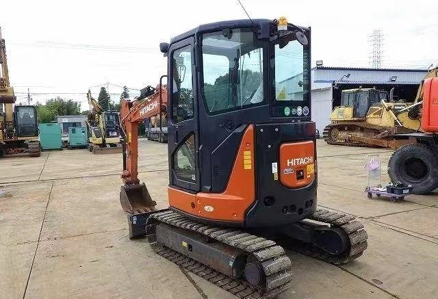 Hitachi 30 - Excavadora de cadenas: foto 3 Hitachi 30 - Excavadora de cadenas: foto 3
