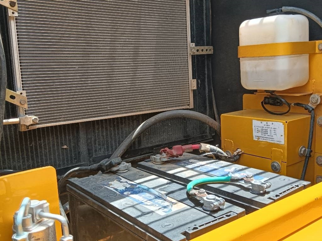 Komatsu PC 160 - Excavadora de cadenas: foto 4 Komatsu PC 160 - Excavadora de cadenas: foto 4