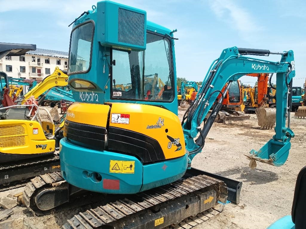 Kubota 30 - Miniexcavadora: foto 1 Kubota 30 - Miniexcavadora: foto 1
