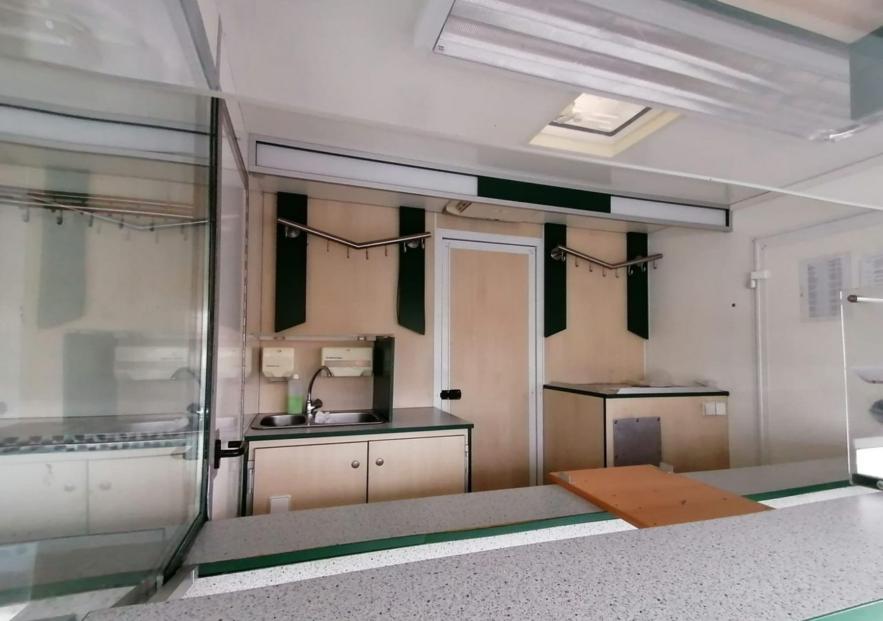 Citroen Jumper Autosklep 4X4 węd Gastronomiczny Food Truck Foodtruck Sklep W-zasi20 - Camión tienda: foto 4 Citroen Jumper Autosklep 4X4 węd Gastronomiczny Food Truck Foodtruck Sklep W-zasi20 - Camión tienda: foto 4