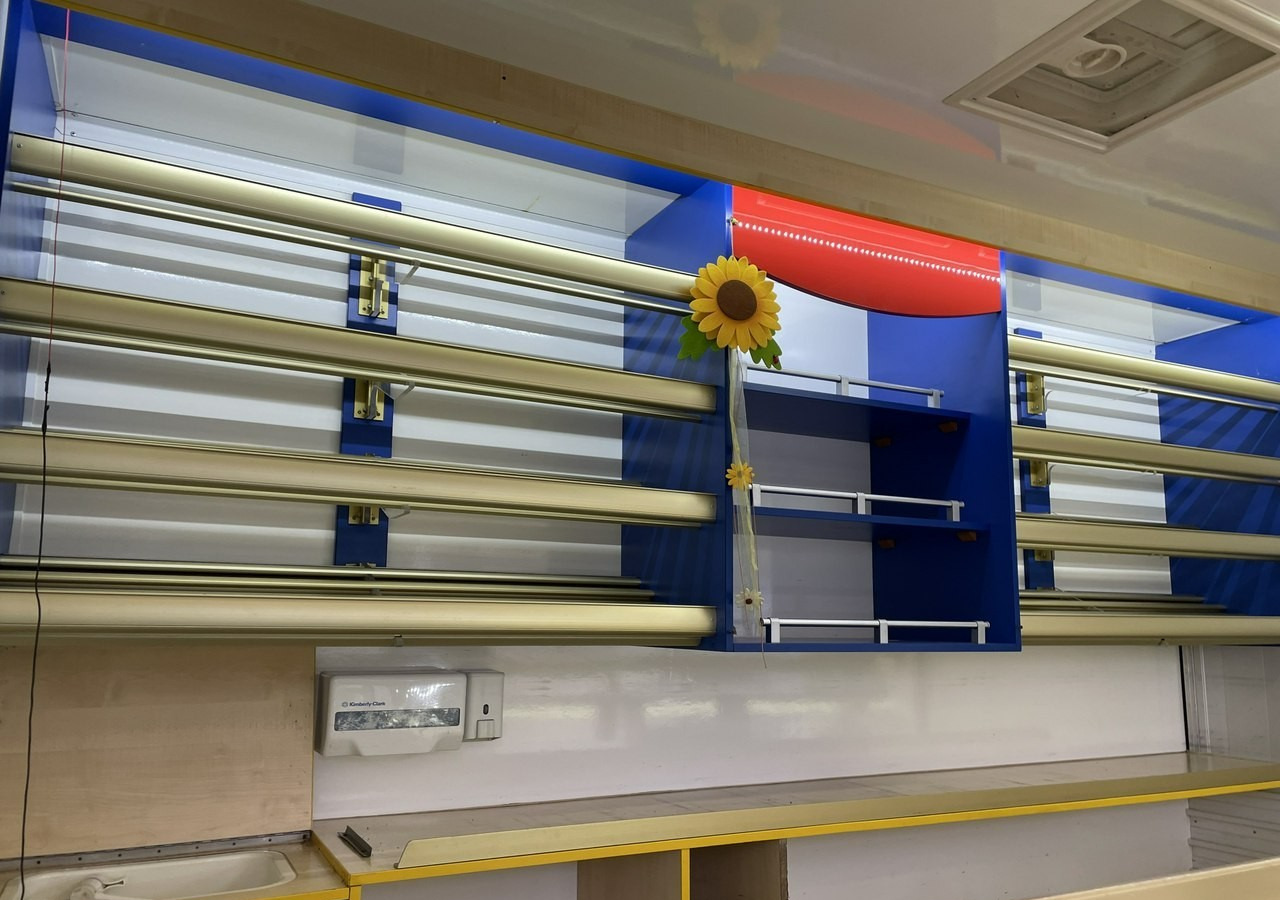 Citroen Jumper Autosklep pieczywa Sklep bar Gastronomiczny Food Truck Foodtruck 200 - Camión tienda: foto 2 Citroen Jumper Autosklep pieczywa Sklep bar Gastronomiczny Food Truck Foodtruck 200 - Camión tienda: foto 2