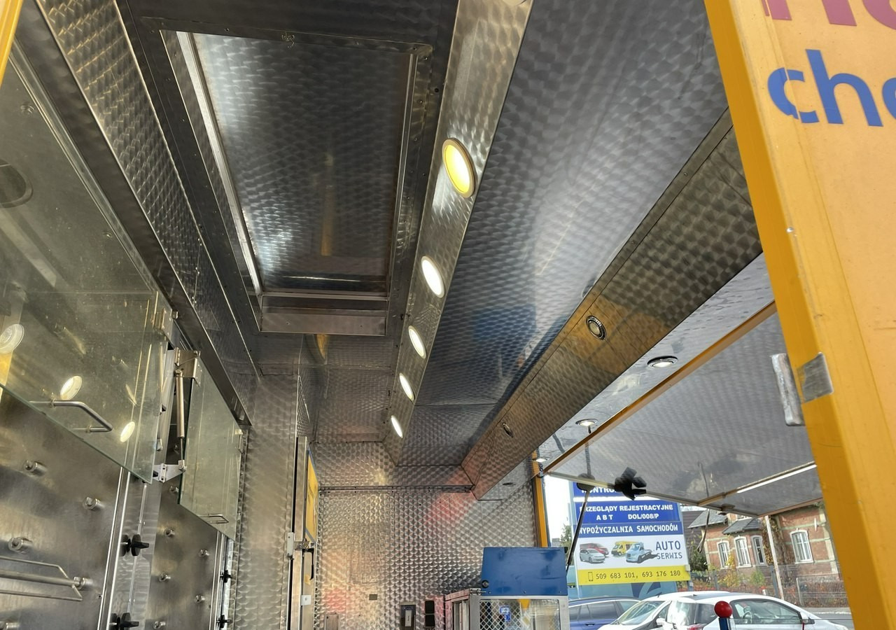 Fiat Ducato Autosklep Autogrill Gastronomiczny Food Truck Foodtruck sklep bar20 - Camión tienda: foto 3 Fiat Ducato Autosklep Autogrill Gastronomiczny Food Truck Foodtruck sklep bar20 - Camión tienda: foto 3