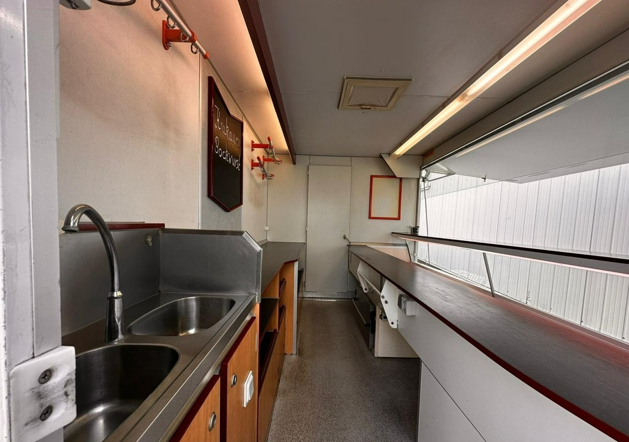 Fiat Ducato Autosklep Wędlin Gastronomiczny food truck foodtruck sklep Borco 200 - Camión tienda: foto 3 Fiat Ducato Autosklep Wędlin Gastronomiczny food truck foodtruck sklep Borco 200 - Camión tienda: foto 3