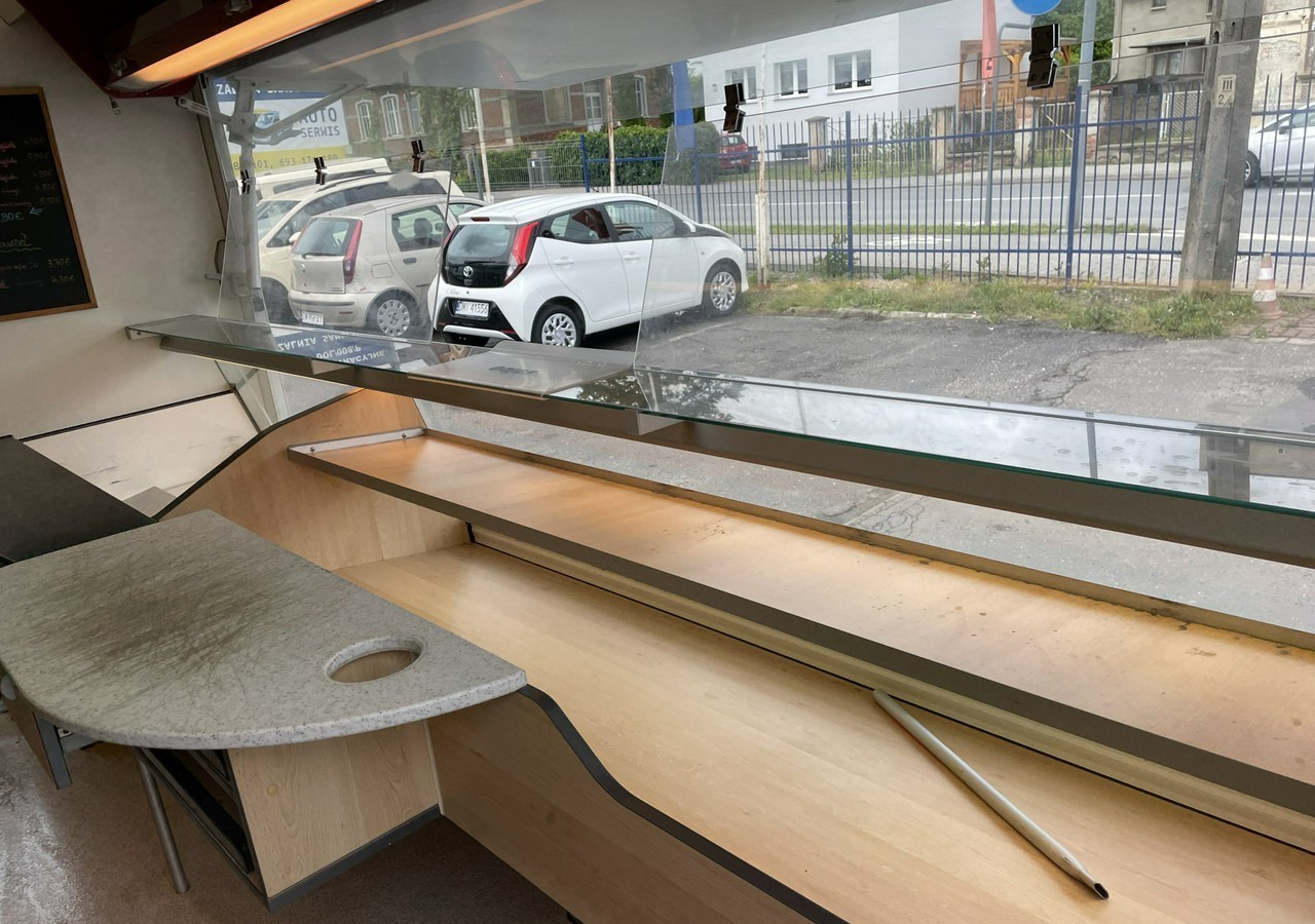 Fiat Ducato Autosklep pieczywa Gastronomiczny Food Truck Foodtruck sklep Borco - Camión tienda: foto 5 Fiat Ducato Autosklep pieczywa Gastronomiczny Food Truck Foodtruck sklep Borco - Camión tienda: foto 5