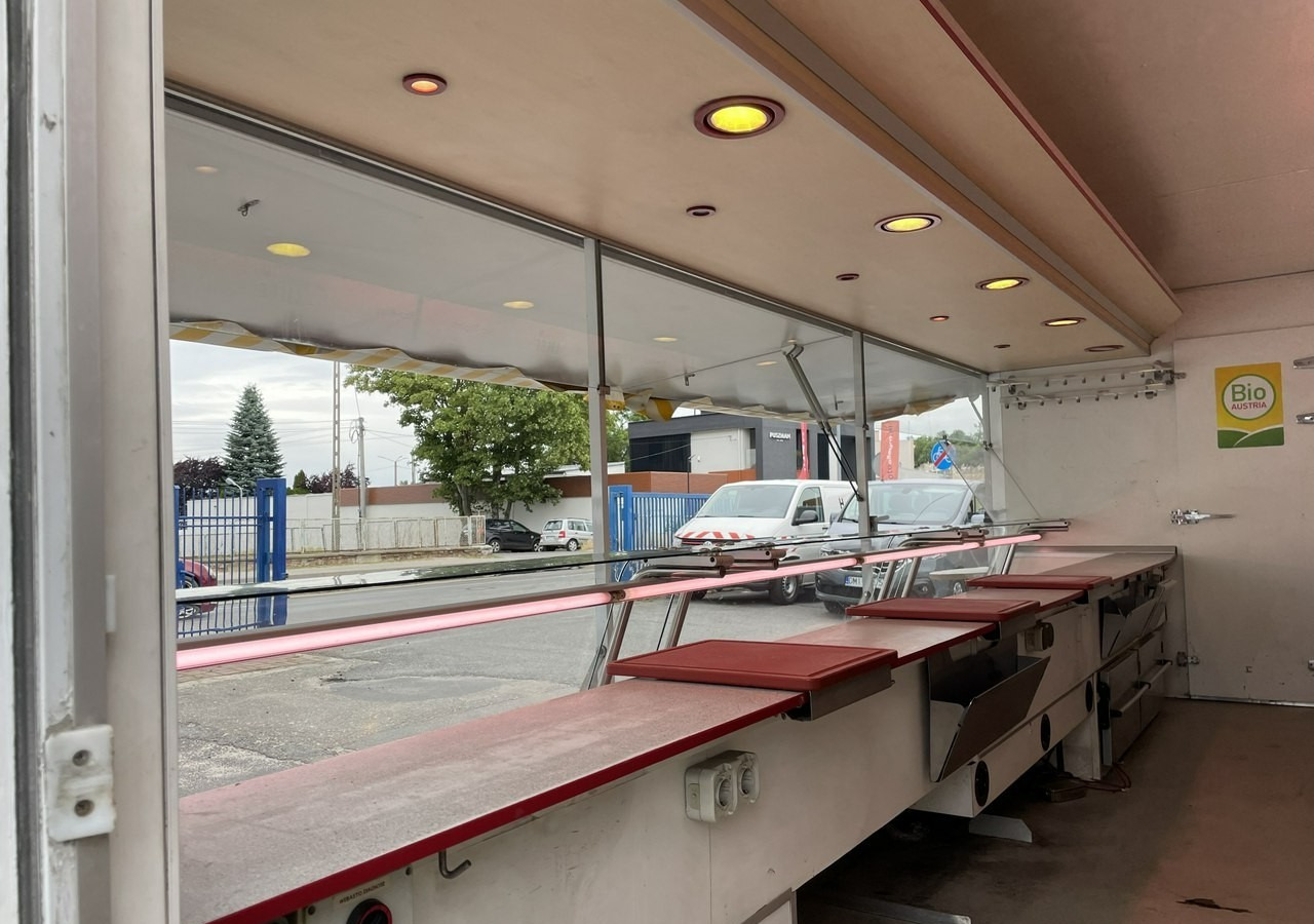 Fiat Ducato Autosklep wędlin Gastronomiczny Food Truck Foodtruck Sklep BORCO 201 - Camión tienda: foto 4 Fiat Ducato Autosklep wędlin Gastronomiczny Food Truck Foodtruck Sklep BORCO 201 - Camión tienda: foto 4