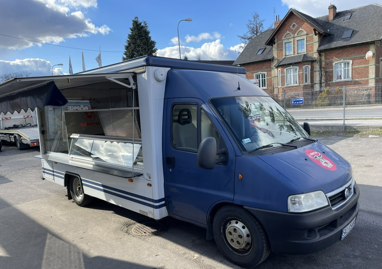 Fiat Ducato Autosklep wędlin Gastronomiczny food truck foodtruck sklep 2006 - Camión tienda: foto 2 Fiat Ducato Autosklep wędlin Gastronomiczny food truck foodtruck sklep 2006 - Camión tienda: foto 2