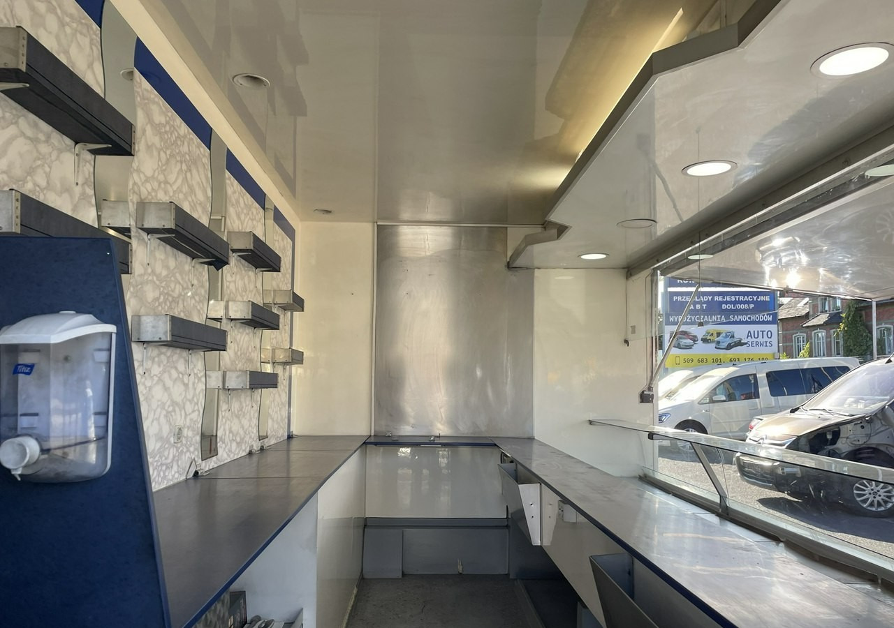 Fiat Ducato Autosklep wędlin Ryb Gastronomiczny Food Truck Foodtruck Sklep 2006 - Camión tienda: foto 4 Fiat Ducato Autosklep wędlin Ryb Gastronomiczny Food Truck Foodtruck Sklep 2006 - Camión tienda: foto 4