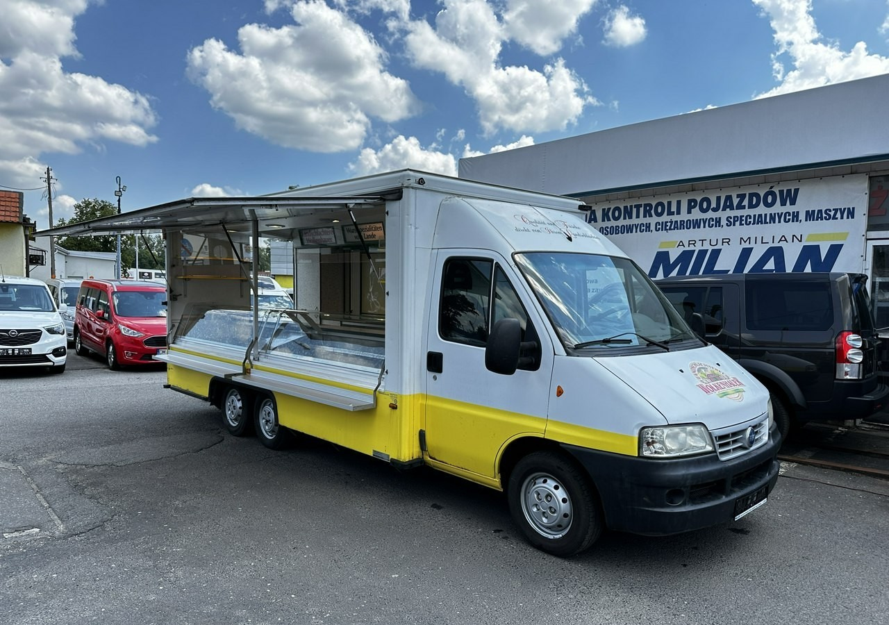 Fiat Ducato Autosklep wędlin sklep bar Gastronomiczny Food Truck Foodtruck Borco - Camión tienda: foto 4 Fiat Ducato Autosklep wędlin sklep bar Gastronomiczny Food Truck Foodtruck Borco - Camión tienda: foto 4