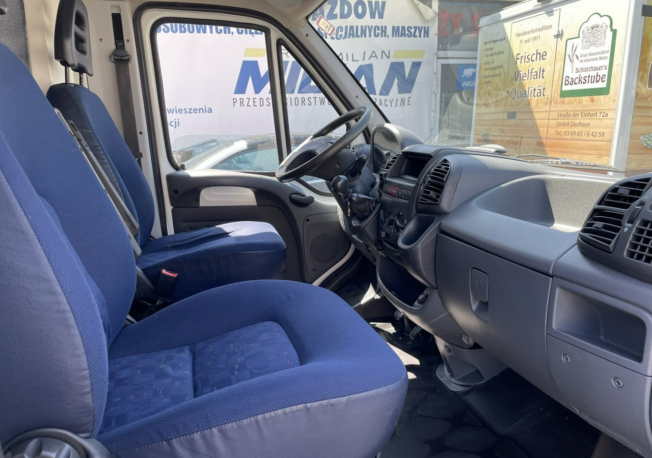 Fiat Ducato Ducato Autosklep wędlin Gastronomiczny Food Truck Foodtruck Sklep 20 - Camión tienda: foto 5 Fiat Ducato Ducato Autosklep wędlin Gastronomiczny Food Truck Foodtruck Sklep 20 - Camión tienda: foto 5