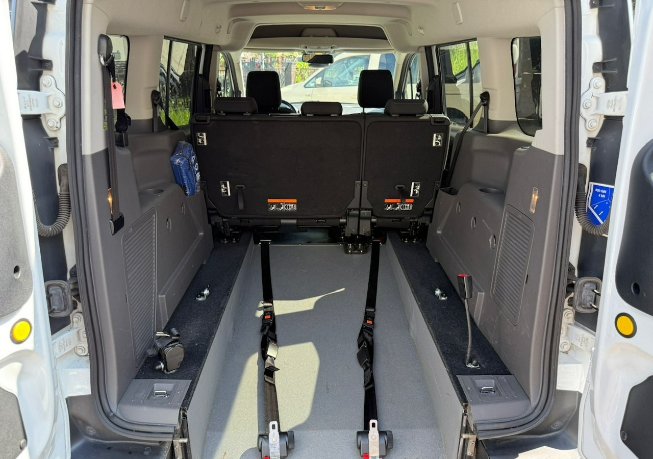 Ford Tourneo Connect II Connect dla niepełnosprawnych Rampa Inwalida PFRON Model 2021 - Coche: foto 3 Ford Tourneo Connect II Connect dla niepełnosprawnych Rampa Inwalida PFRON Model 2021 - Coche: foto 3