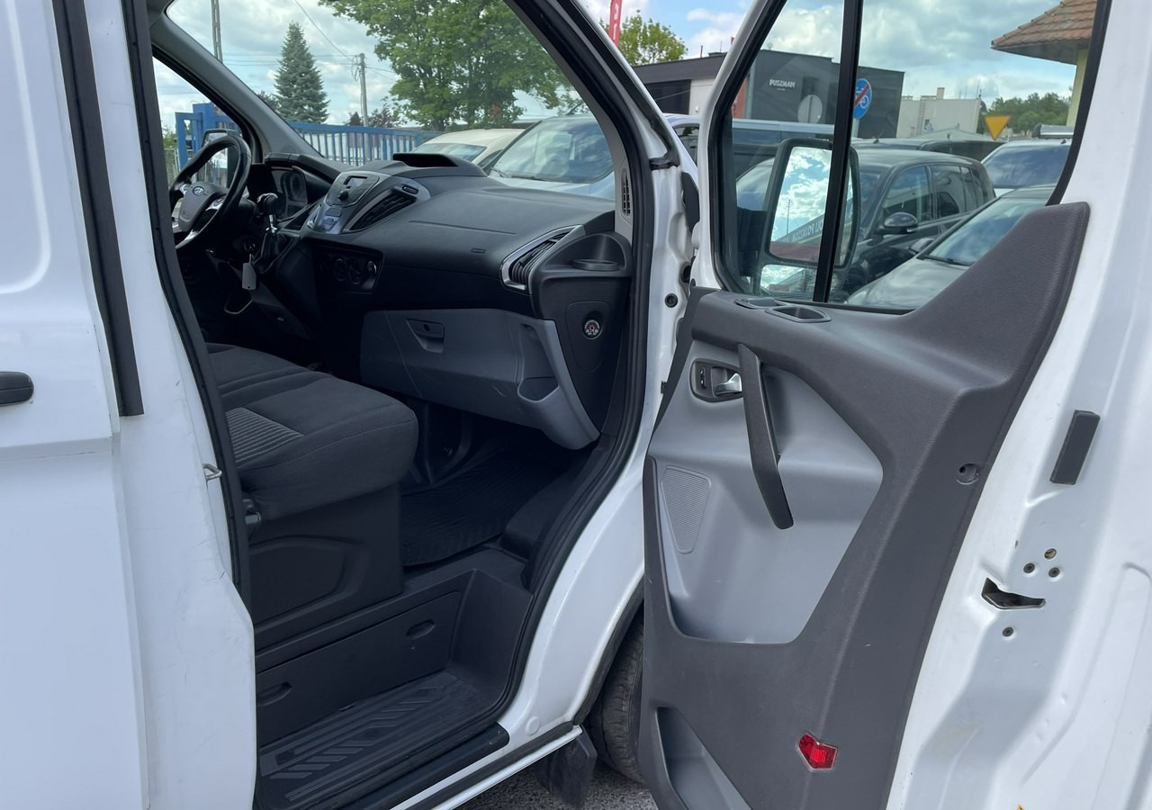 Furgón Ford Transit Transit Custom Transit Custom 2.0 Klima 153tkm Model 2018: foto 8