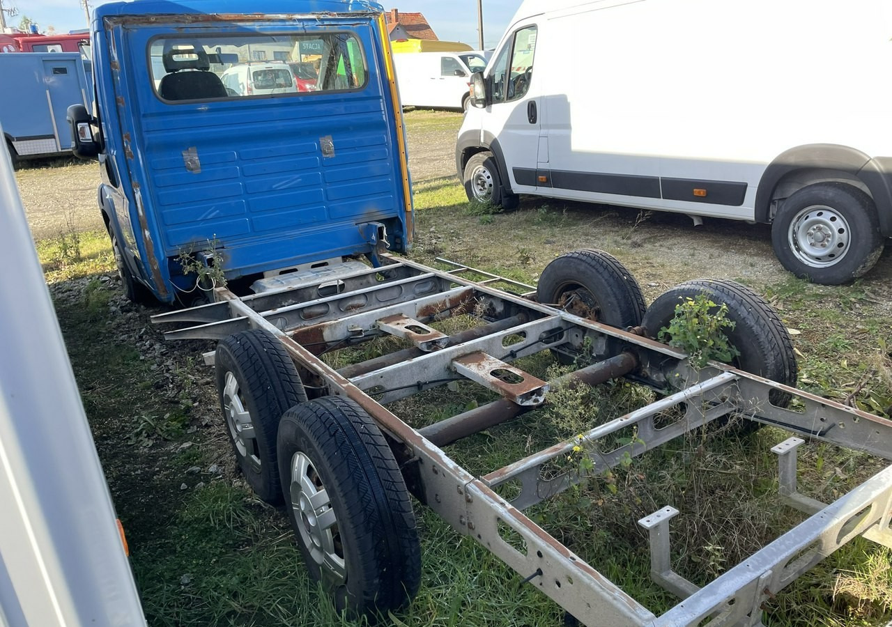 Fiat Ducato Ducato 3.0-160KM Rama pod zabudowę 2009 - Furgoneta: foto 2 Fiat Ducato Ducato 3.0-160KM Rama pod zabudowę 2009 - Furgoneta: foto 2