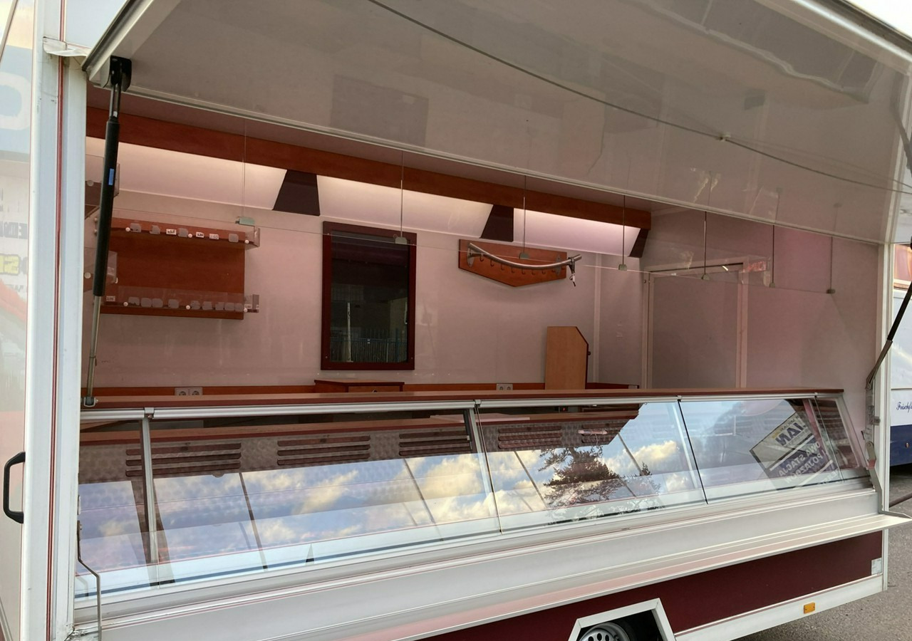 Inna Inny Autosklep wędlin Gastronomiczna food truck foodtruck sklep 2004 - Remolque venta ambulante: foto 2 Inna Inny Autosklep wędlin Gastronomiczna food truck foodtruck sklep 2004 - Remolque venta ambulante: foto 2