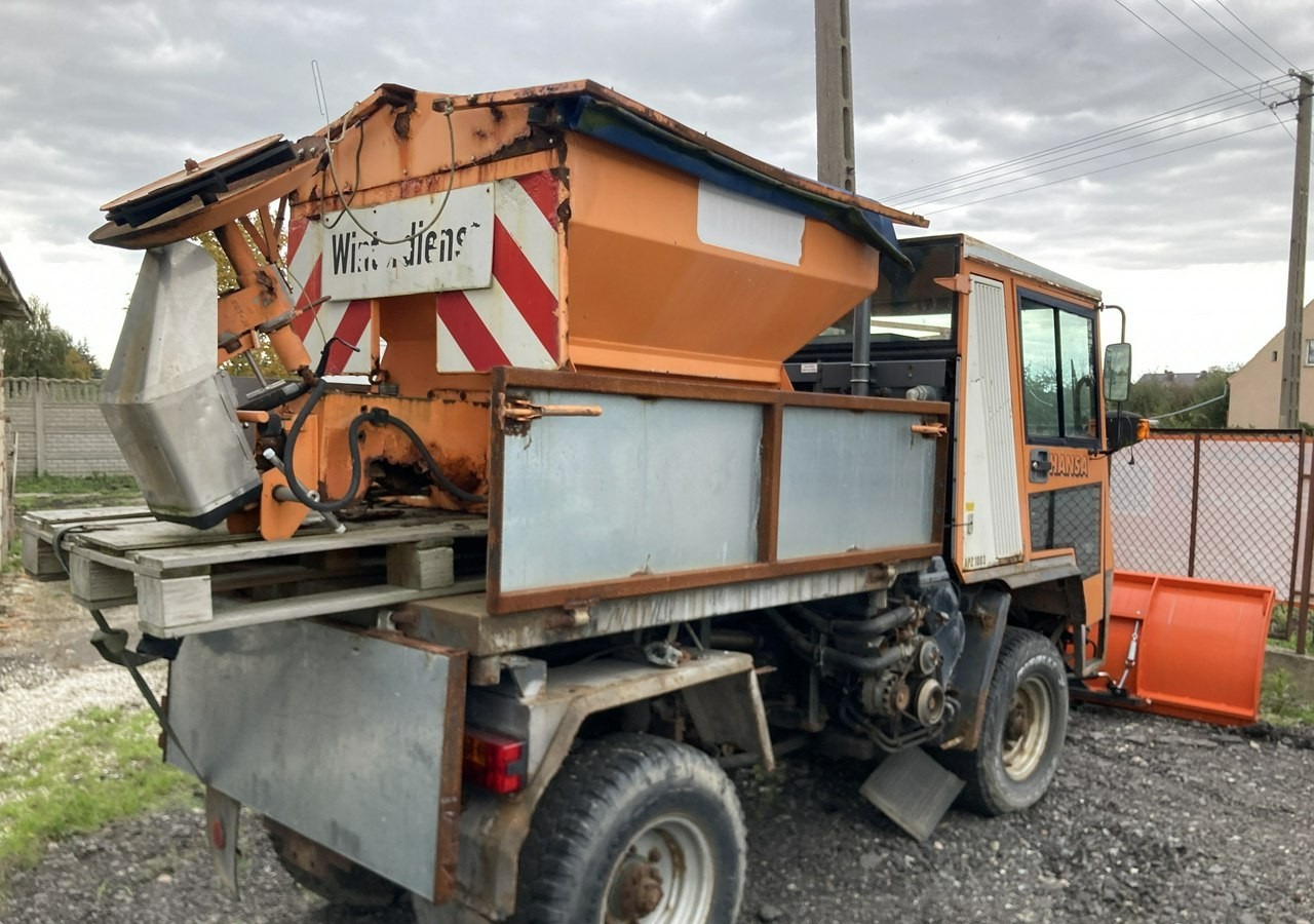 Inna Inny Hansa 4X4 pług posypywarka wywrotka - Máquina quitanieve: foto 1 Inna Inny Hansa 4X4 pług posypywarka wywrotka - Máquina quitanieve: foto 1