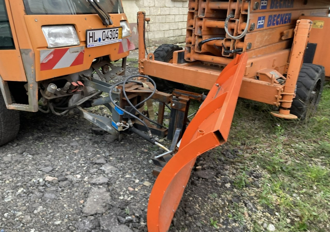 Inna Inny Hansa 4X4 pług posypywarka wywrotka - Máquina quitanieve: foto 3 Inna Inny Hansa 4X4 pług posypywarka wywrotka - Máquina quitanieve: foto 3