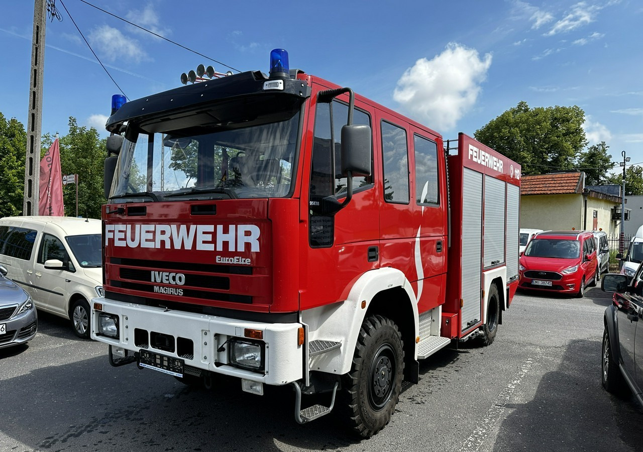 Iveco Inny Iveco Iveco Magirus FF95E Straż Pożarna Gaśnicza 4X4 Metz 96 jak Nowa - Camión de bomberos: foto 1 Iveco Inny Iveco Iveco Magirus FF95E Straż Pożarna Gaśnicza 4X4 Metz 96 jak Nowa - Camión de bomberos: foto 1