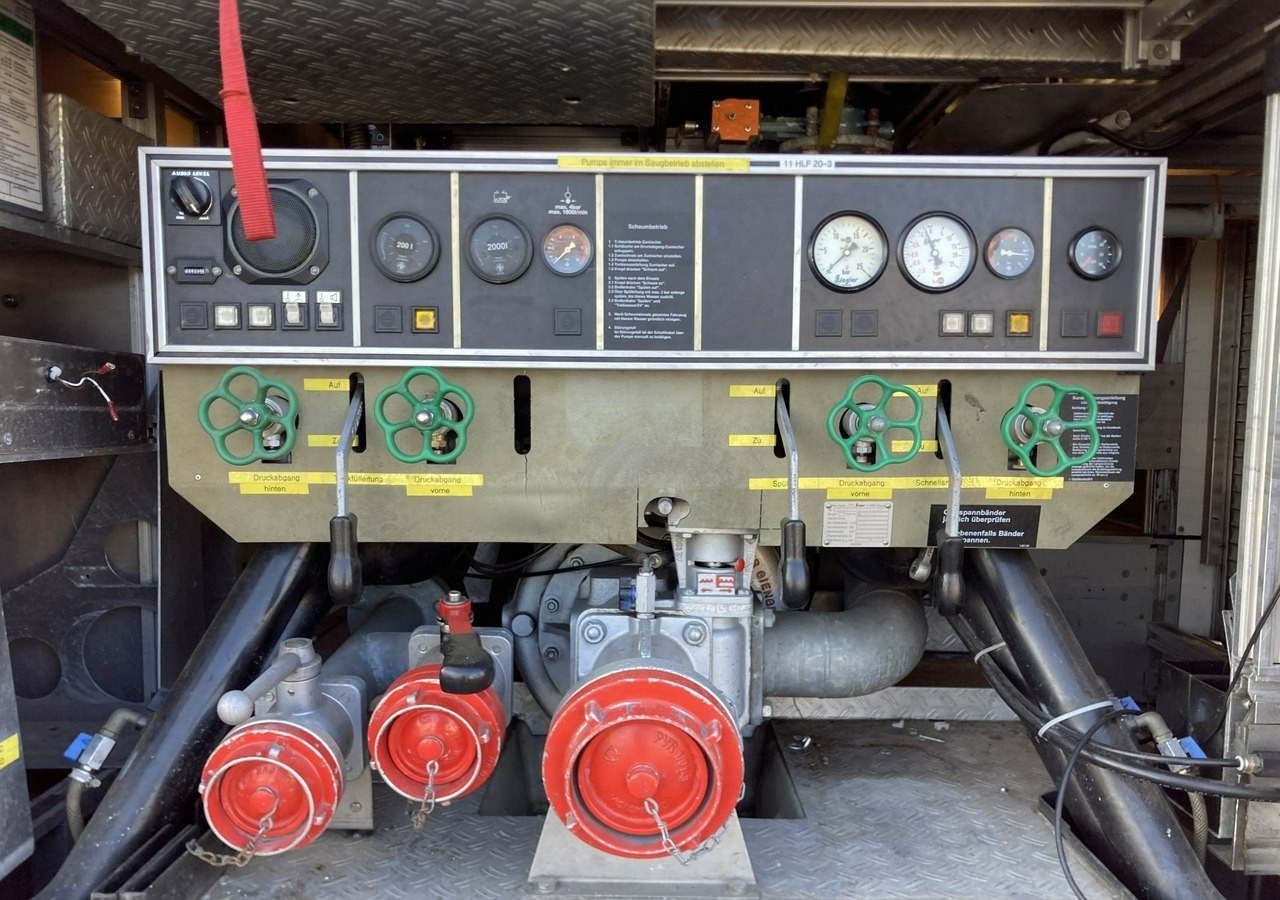 Mercedes-Benz Atego Atego15-280 Straż Pożarna Gaśnicza Ziegler 2020L wody 210L piany 20 - Camión de bomberos: foto 3 Mercedes-Benz Atego Atego15-280 Straż Pożarna Gaśnicza Ziegler 2020L wody 210L piany 20 - Camión de bomberos: foto 3