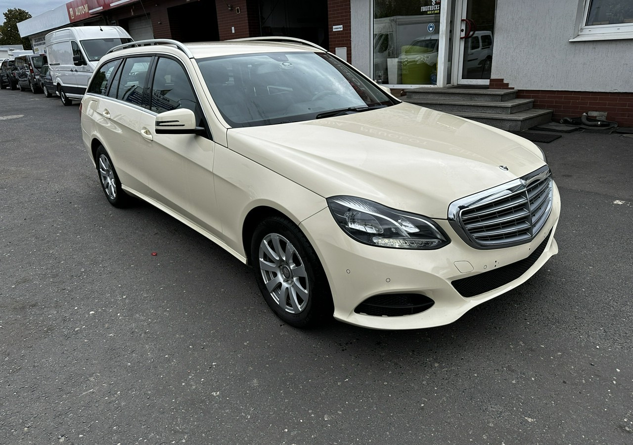 Mercedes-Benz Klasa E W212 E200 CDI Bluetec 7G-tronie 2015 LIFT Skóra FullLed ELEGANCE - Coche: foto 1 Mercedes-Benz Klasa E W212 E200 CDI Bluetec 7G-tronie 2015 LIFT Skóra FullLed ELEGANCE - Coche: foto 1
