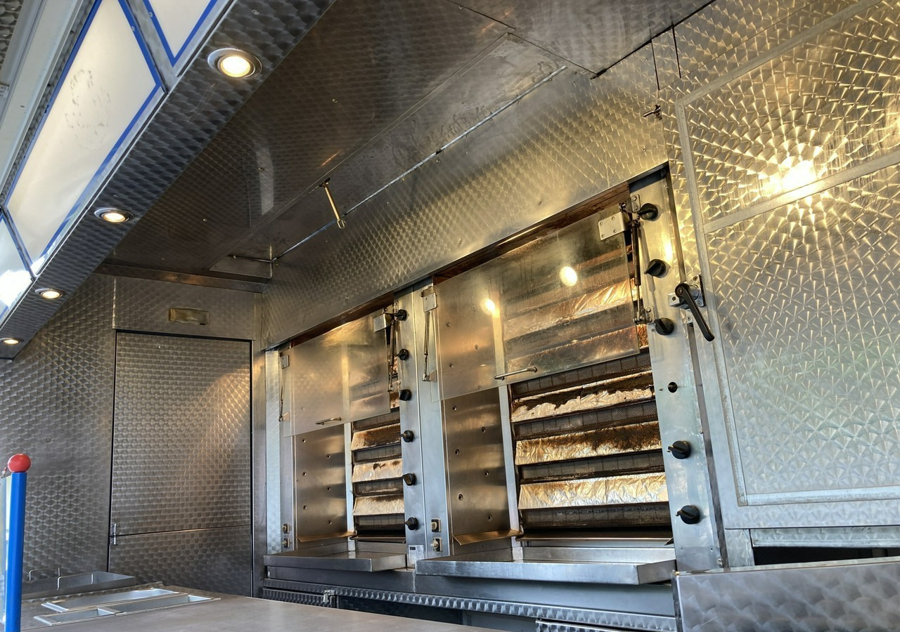 Mercedes-Benz Sprinter Autosklep Grill kurczak Gastronomiczny Food Truck Foodtruck sklep 20 - Camión tienda: foto 4 Mercedes-Benz Sprinter Autosklep Grill kurczak Gastronomiczny Food Truck Foodtruck sklep 20 - Camión tienda: foto 4