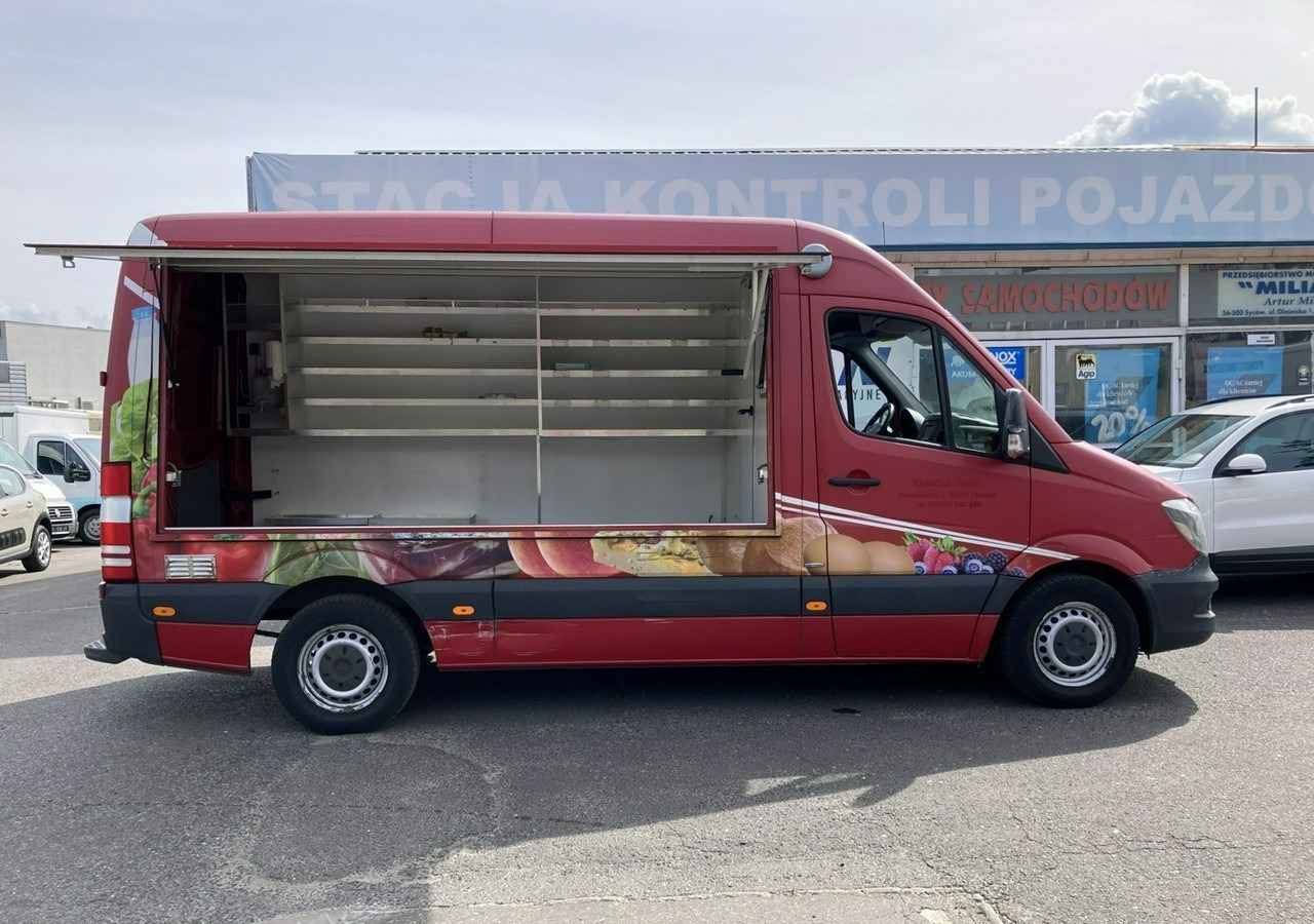 Mercedes-Benz Sprinter Autosklep pieczywa sklep Bar Gastronomiczny Food Truck Foodtruck 201 - Camión tienda: foto 4 Mercedes-Benz Sprinter Autosklep pieczywa sklep Bar Gastronomiczny Food Truck Foodtruck 201 - Camión tienda: foto 4