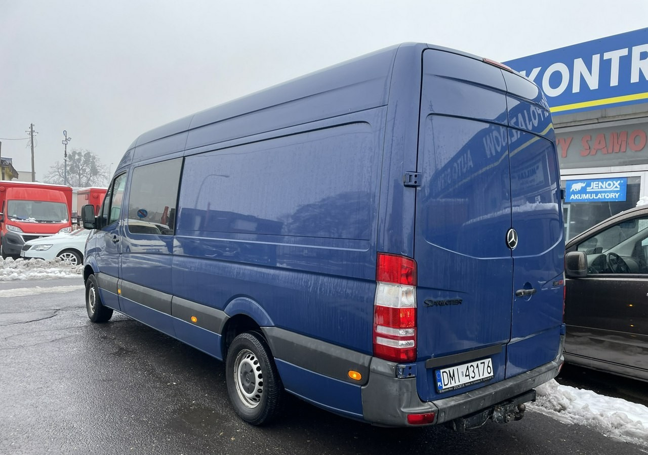 Mercedes-Benz Sprinter Sprinter 316 Maxi Brygadówka 6-osob dokka doka Klima 2010 - Furgoneta combi: foto 3 Mercedes-Benz Sprinter Sprinter 316 Maxi Brygadówka 6-osob dokka doka Klima 2010 - Furgoneta combi: foto 3