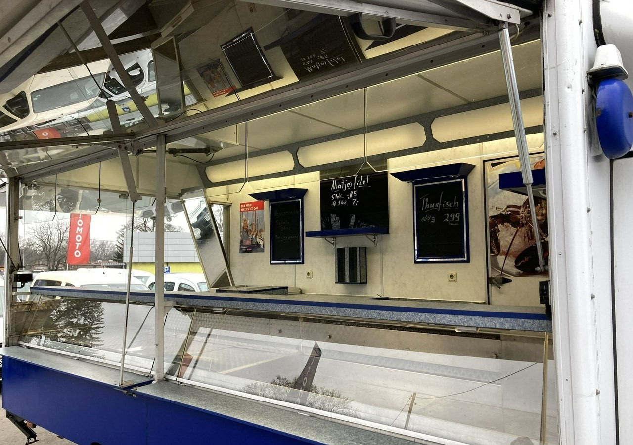 Mercedes-Benz Sprinter Sprinter Autosklep Gastronomiczny wędli Ryb Food Truck Foodtruck skl - Camión tienda: foto 3 Mercedes-Benz Sprinter Sprinter Autosklep Gastronomiczny wędli Ryb Food Truck Foodtruck skl - Camión tienda: foto 3