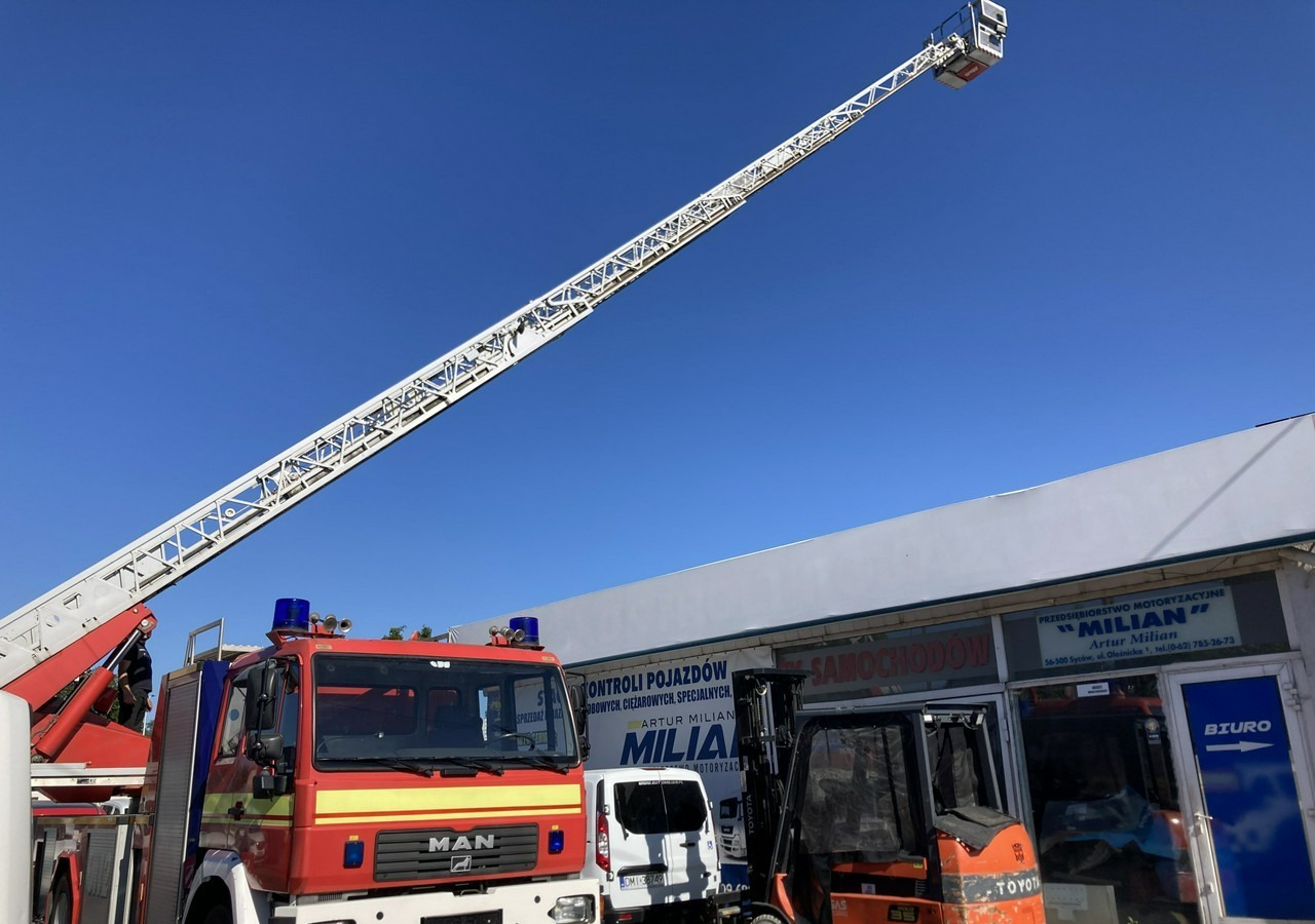 Oferta - Camión de bomberos: foto 5 Oferta - Camión de bomberos: foto 5