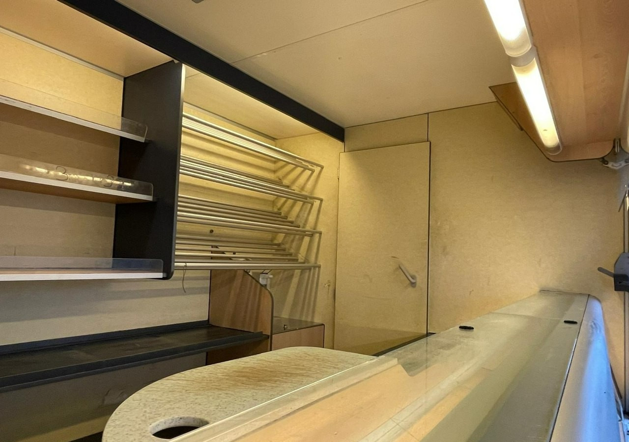 Fiat Ducato Autosklep pieczywa Gastronomiczny Food Truck Foodtruck sklep Borco - Otra maquinaria: foto 3 Fiat Ducato Autosklep pieczywa Gastronomiczny Food Truck Foodtruck sklep Borco - Otra maquinaria: foto 3