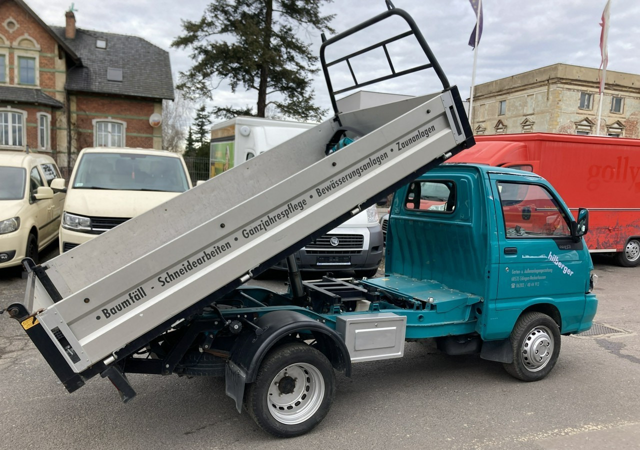 Piaggio Piaggio porter Maxi Wywrotka bliżniacze koła 2017 - Furgoneta basculante: foto 1 Piaggio Piaggio porter Maxi Wywrotka bliżniacze koła 2017 - Furgoneta basculante: foto 1