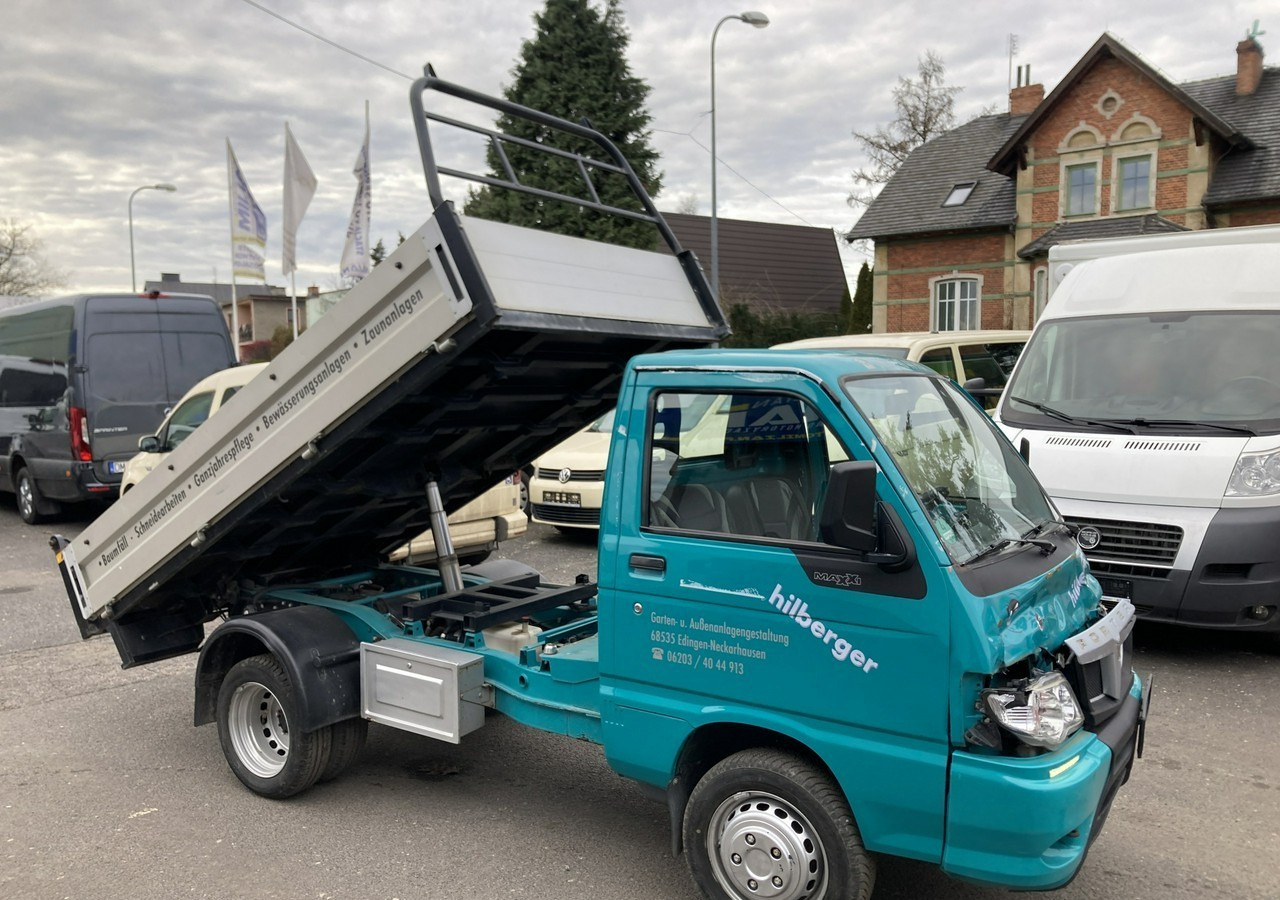 Piaggio Piaggio porter Maxi Wywrotka bliżniacze koła 2017 - Furgoneta basculante: foto 2 Piaggio Piaggio porter Maxi Wywrotka bliżniacze koła 2017 - Furgoneta basculante: foto 2