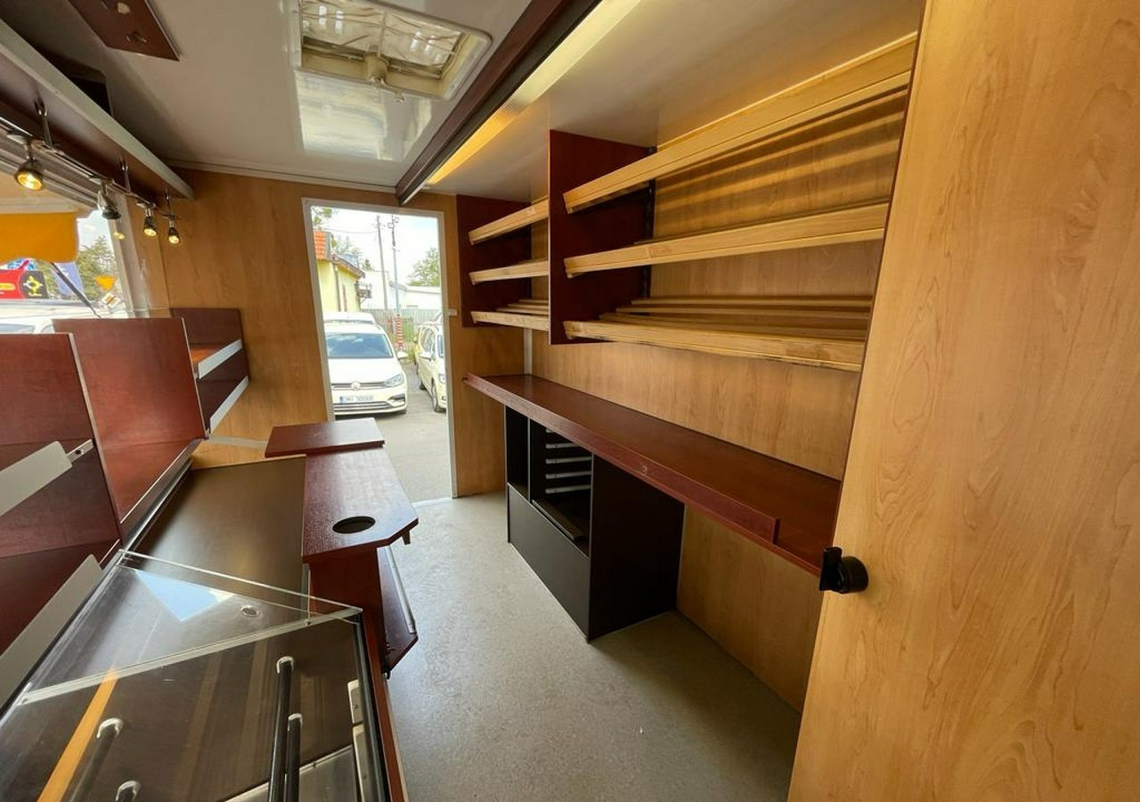 Renault Master Autosklep Sklep pieczywa Gastronomiczny Food Truck Foodtruck 2015 - Camión tienda: foto 3 Renault Master Autosklep Sklep pieczywa Gastronomiczny Food Truck Foodtruck 2015 - Camión tienda: foto 3