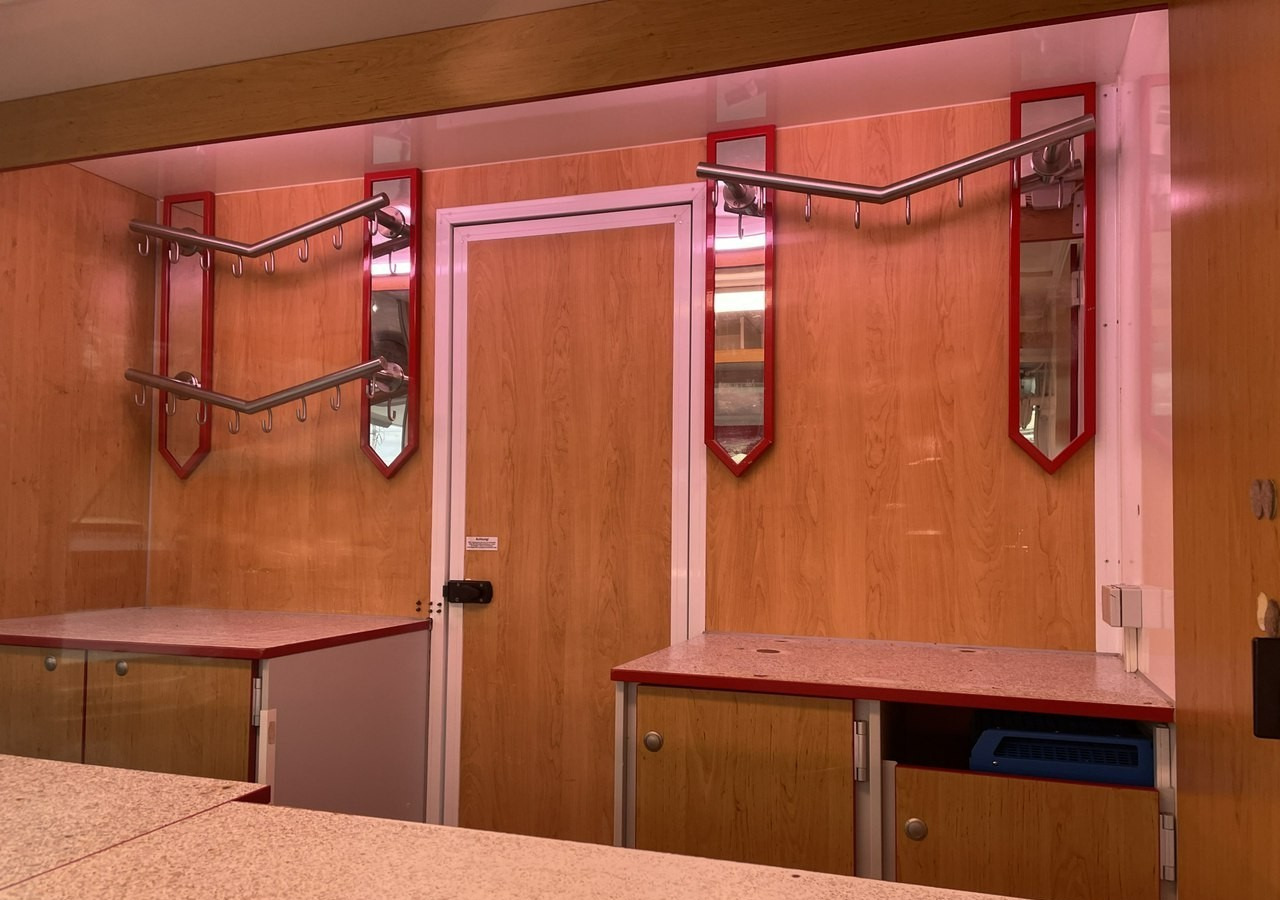 Renault Master Autosklep Wędli Gastronomiczny Food Truck Foodtruck sklep W-zasil 20 - Camión tienda: foto 4 Renault Master Autosklep Wędli Gastronomiczny Food Truck Foodtruck sklep W-zasil 20 - Camión tienda: foto 4