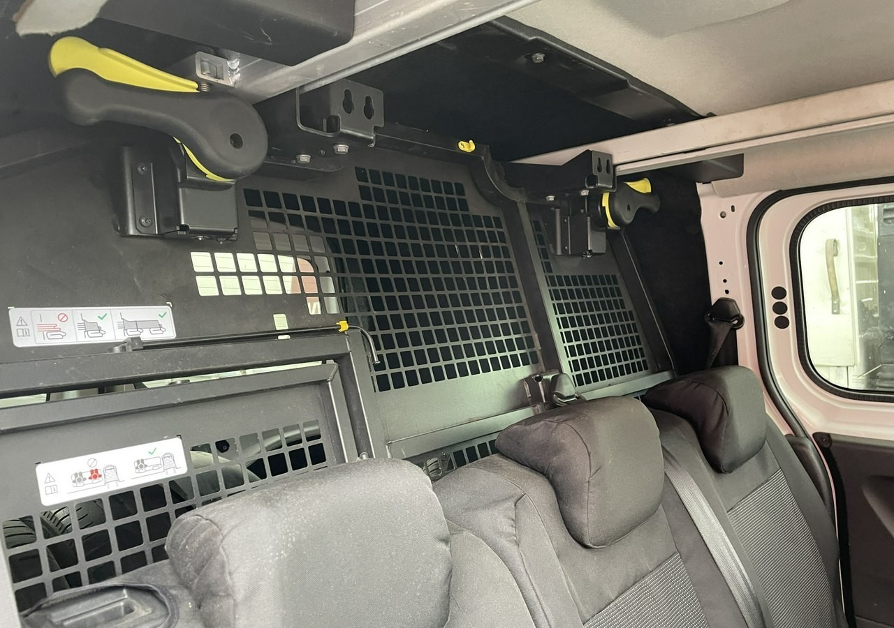 Arrendamiento de  Toyota Inny Toyota Toyota Proace City MAXI Automat Klima 5-osob Salon PL Model 2020 Toyota Inny Toyota Toyota Proace City MAXI Automat Klima 5-osob Salon PL Model 2020: foto 9