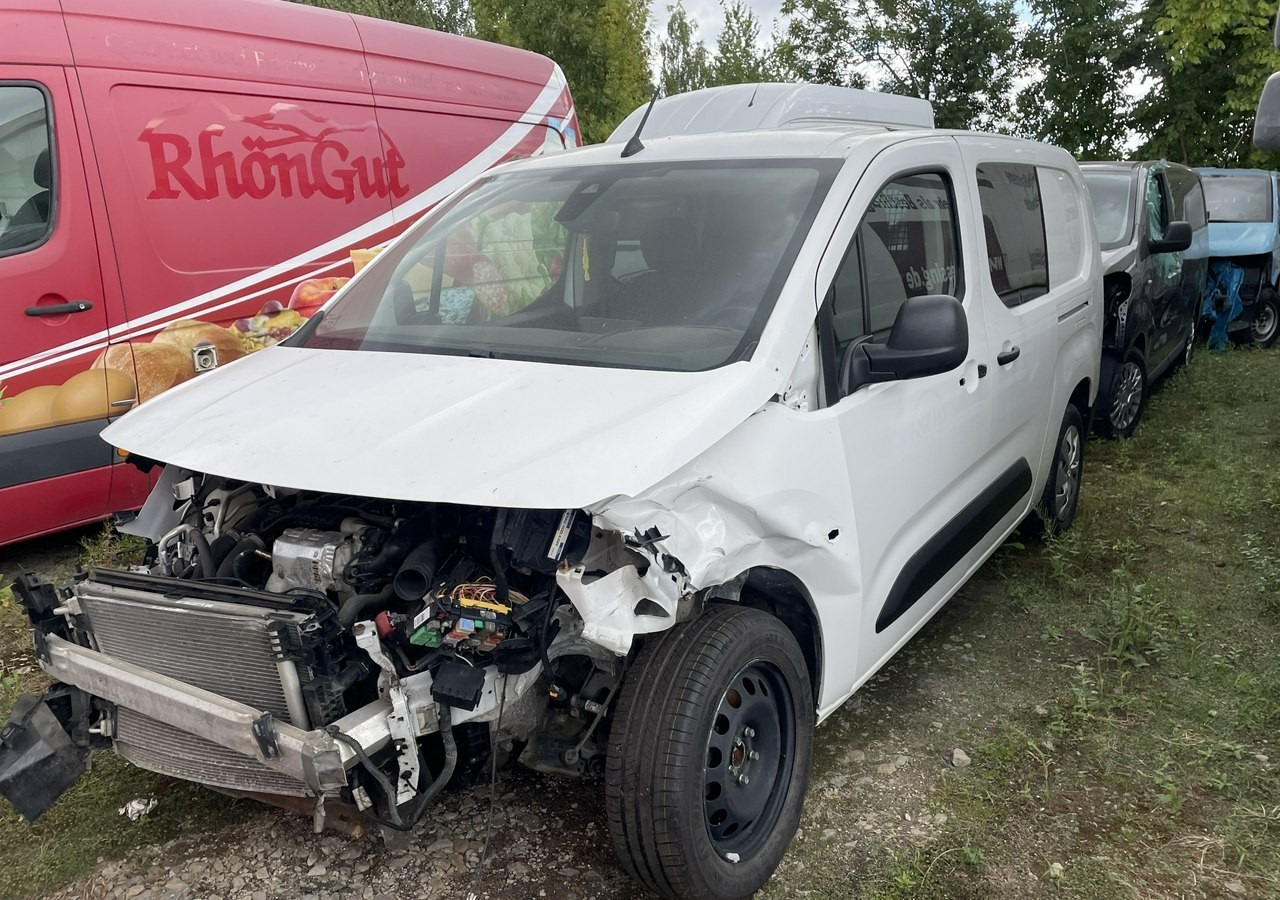 Arrendamiento de  Toyota Inny Toyota Toyota Proace City MAXI Automat Klima 5-osob Salon PL Model 2020 Toyota Inny Toyota Toyota Proace City MAXI Automat Klima 5-osob Salon PL Model 2020: foto 6